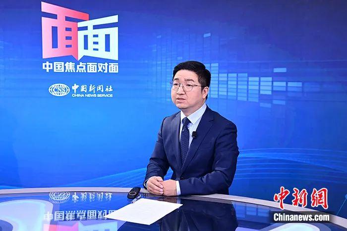 中新社“中國(guó)焦點(diǎn)面對(duì)面”專(zhuān)訪中國(guó)國(guó)際問(wèn)題研究院亞太研究所副所長(zhǎng)張騰軍。中新社記者 田雨昊 攝